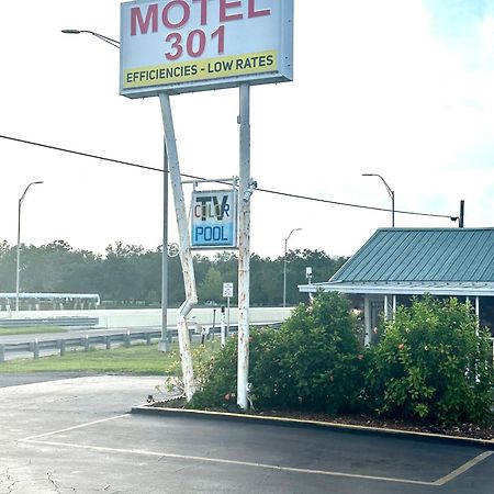 Motel 301 โอเรียนท์พาร์ก ภายนอก รูปภาพ