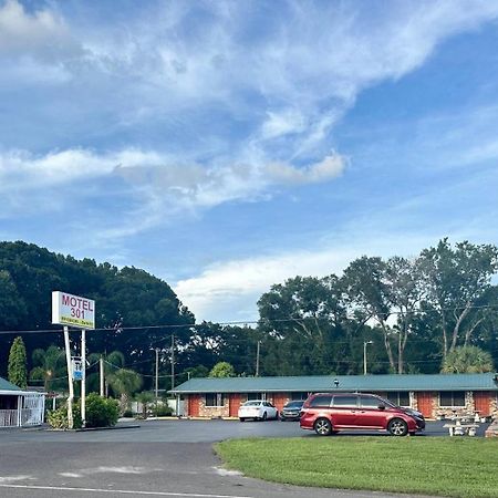 Motel 301 โอเรียนท์พาร์ก ภายนอก รูปภาพ